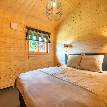 Сasa de vacaciones Cozy In Limburg With A Beautiful View Schinnen